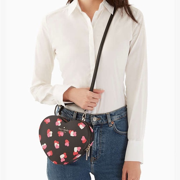 ♠️kate spade Love Shack Flutter Hearts Printed Heart Purse, Black Multi NWT - Picture 2 of 11